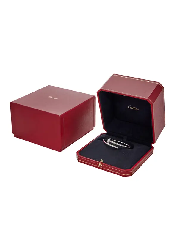 White-Gold-Bangle-Cartier-04.webp